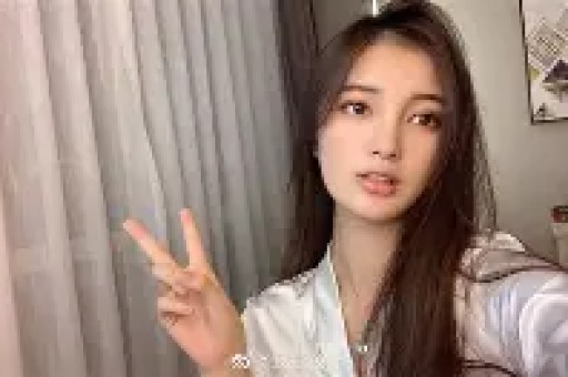 克洛维克拉与沃啊·薇姬绯闻曝光：新恋情还是炒作？