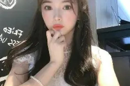 球在轨道上滚动游戏