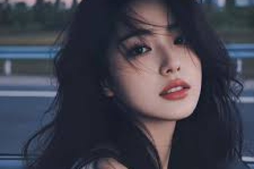 内娱1天4大瓜！顶流恋情、深夜泡酒吧、全身整容一个比一个离谱